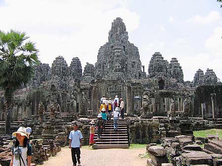 seitenansicht_tempel_angkor_wat