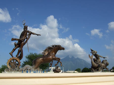 bronze_vorde_berge_monterrey_mex